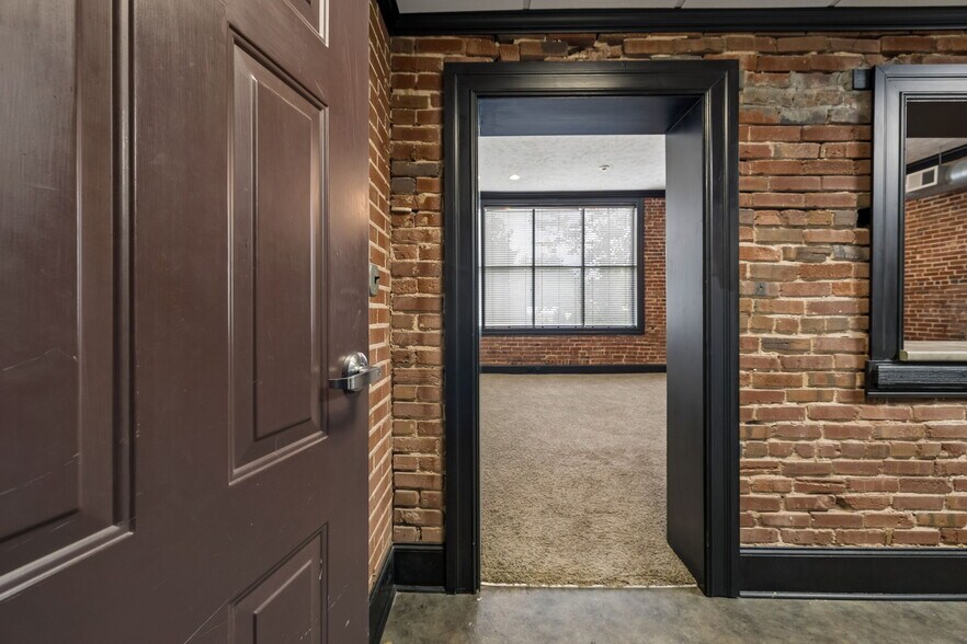 More Photos Of 217 E Deadrick St, Jackson Apartments For Sale