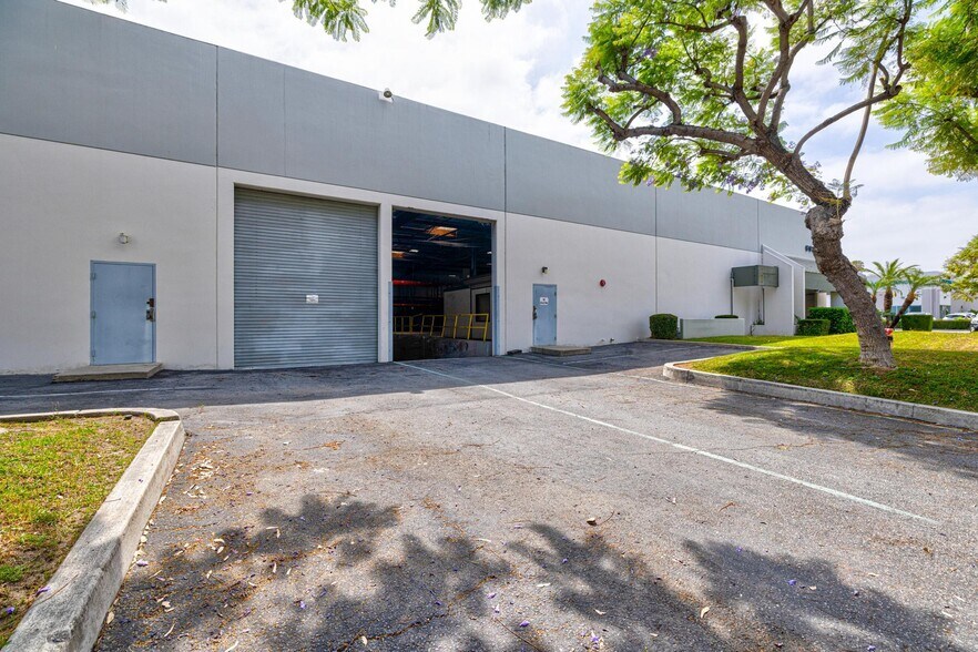 More Photos Of 6920 Hermosa Cir, Buena Park Warehouse For Sale