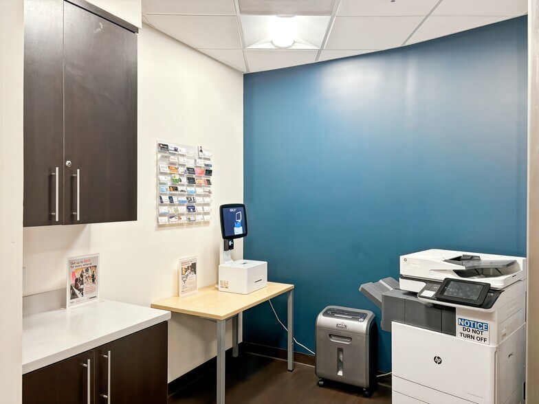 More Photos Of 7251 W Lake Mead Blvd, Las Vegas Coworking Space