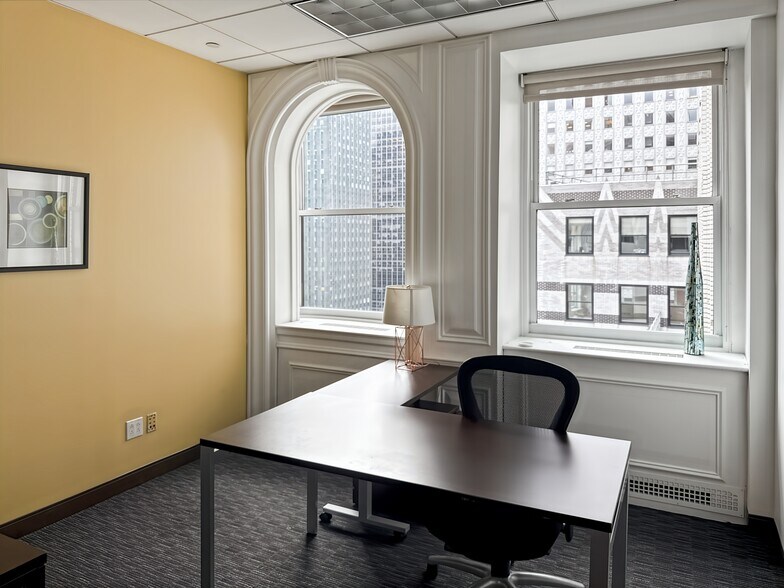 More Photos Of 405 Lexington Ave, New York Coworking Space