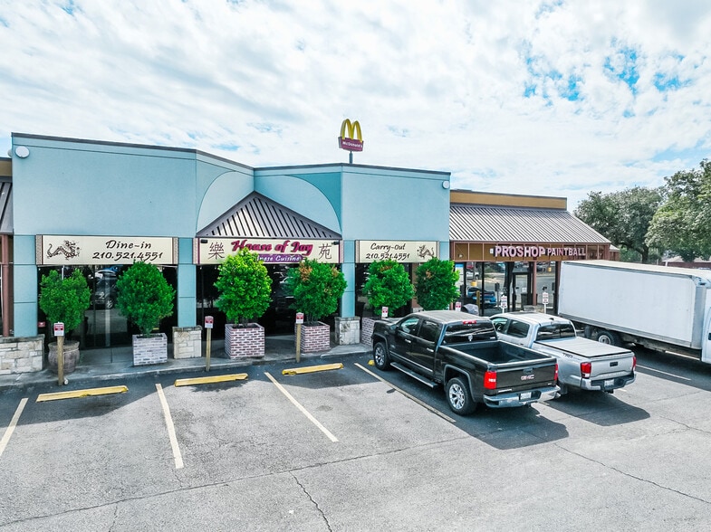 More Photos Of 8425 Bandera Rd, San Antonio General Retail For Sale