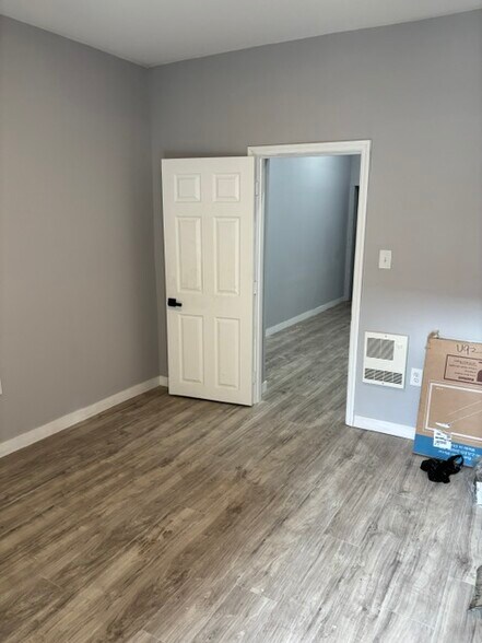 More Photos Of 1557 Mount Ephraim Ave, Camden Apartments For Sale