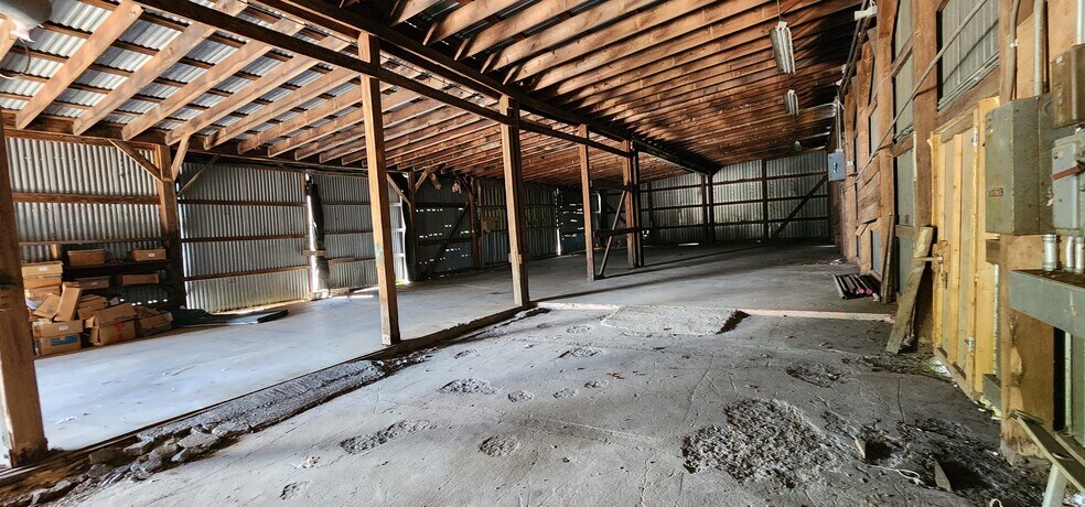 More Photos Of 3886 PA-92 N, Nicholson Warehouse For Lease