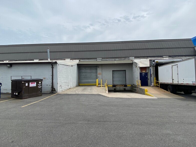 More Photos Of 718 S Fulton Ave, Mount Vernon Warehouse For Lease