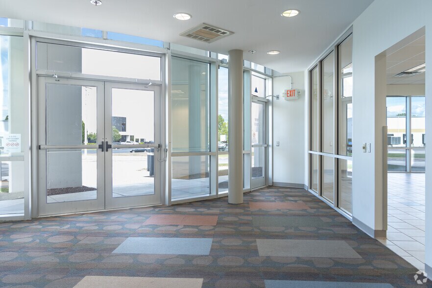 More Photos Of 21-31 Commerce Dr, O'Fallon Unknown For Lease