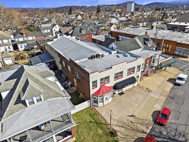 More Photos Of 1707 Washington Blvd, Easton Storefront Retail Residential For Sale