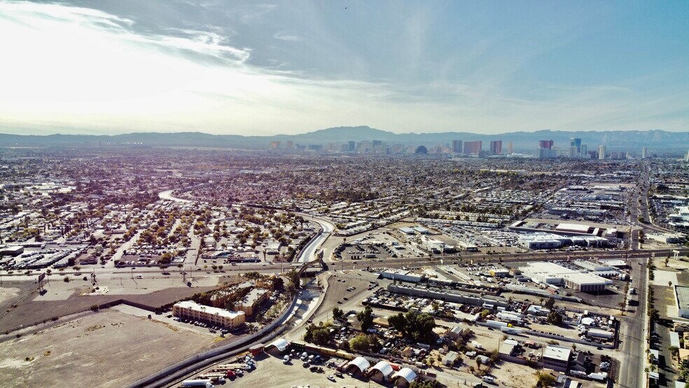 More Photos Of 3662 Park St, Las Vegas Industrial For Sale
