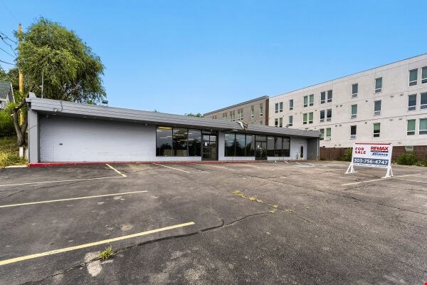 Primary Photo Of 9110 Ralston Rd, Arvada Showroom For Sale
