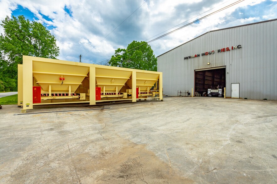More Photos Of 13543 Back Valley Rd, Sale Creek Manufacturing For Sale
