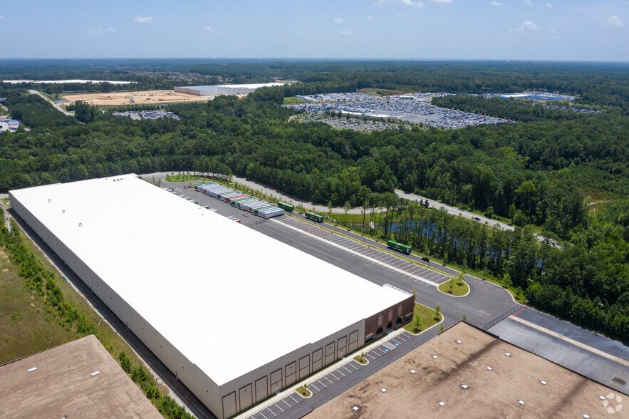 More Photos Of 5150 Oakley Industrial Blvd, Fairburn Distribution For Lease