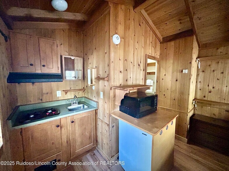More Photos Of 616 Sudderth Dr, Ruidoso General Retail For Sale
