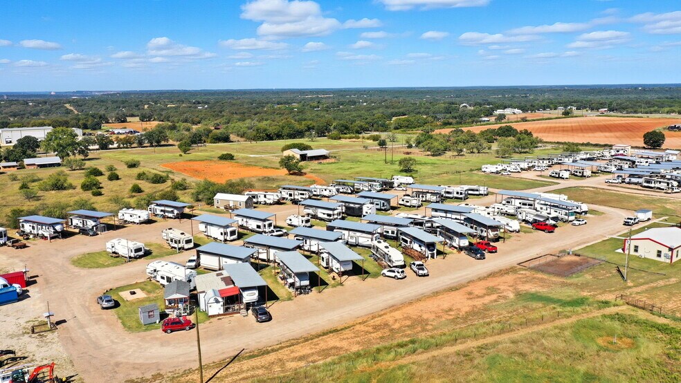 More Photos Of 351 My Ln, Millsap Trailer Camper Park For Sale