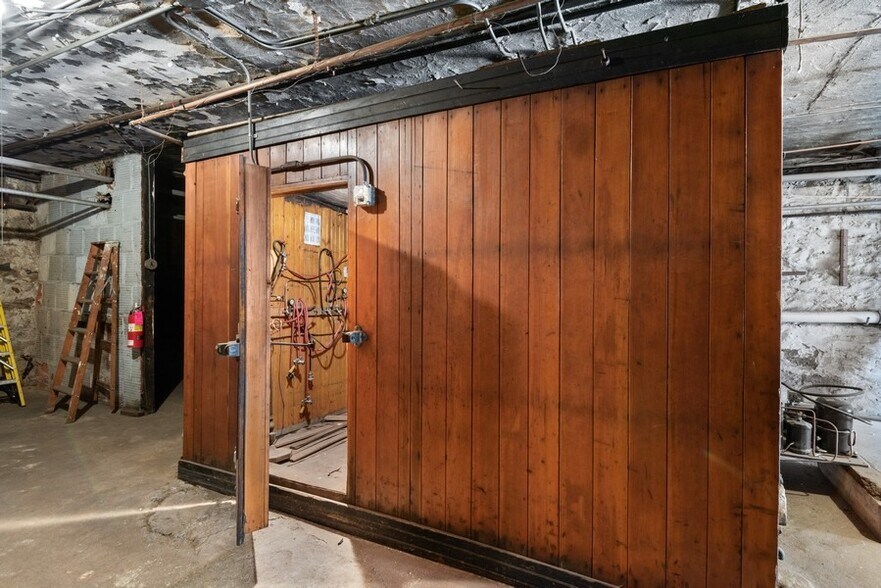 More Photos Of 370 Mamaroneck Ave, Mamaroneck Storefront Retail Residential For Lease