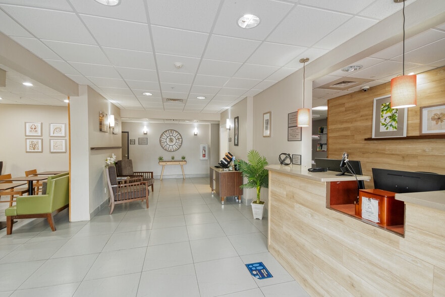 More Photos Of 85 River Park Dr, Midway Hotel For Sale