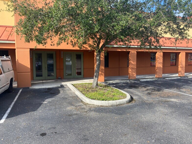 More Photos Of 413 NE Van Loon Ln, Cape Coral Light Distribution For Sale