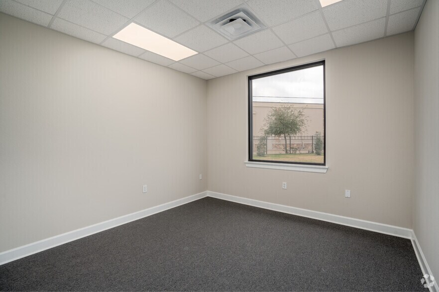 More Photos Of 6110 Sienna Ranch Rd, Missouri City Medical For Lease