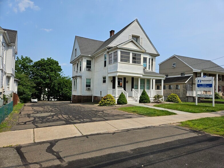 More Photos Of 198 S Main St, Middletown Storefront Retail Office For Sale
