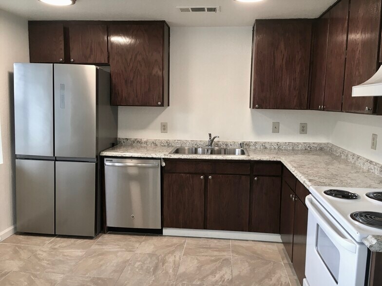 More Photos Of 1800 U St, Sacramento Apartments For Sale