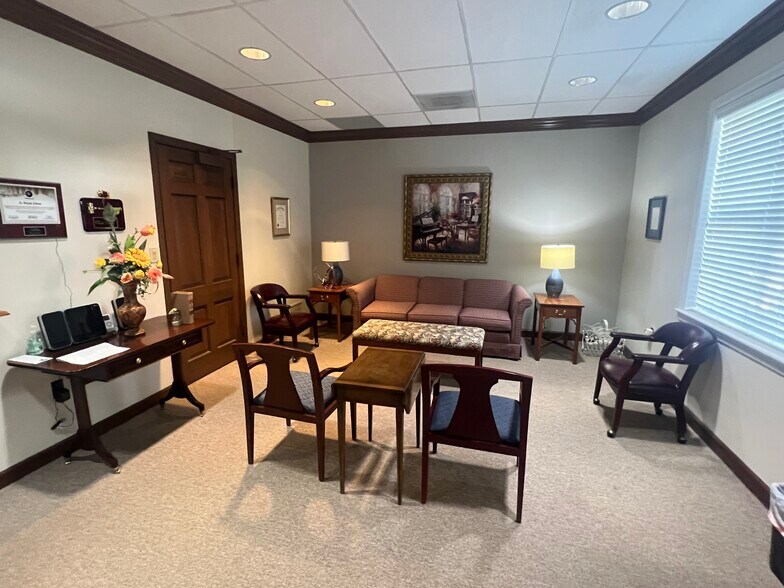More Photos Of 239 N Edgeworth St, Greensboro Office For Sale