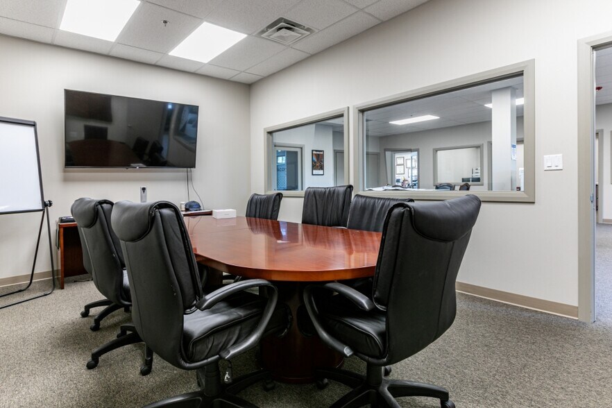 More Photos Of 4175 Forestdale Dr, Park City Loft Creative Space For Lease