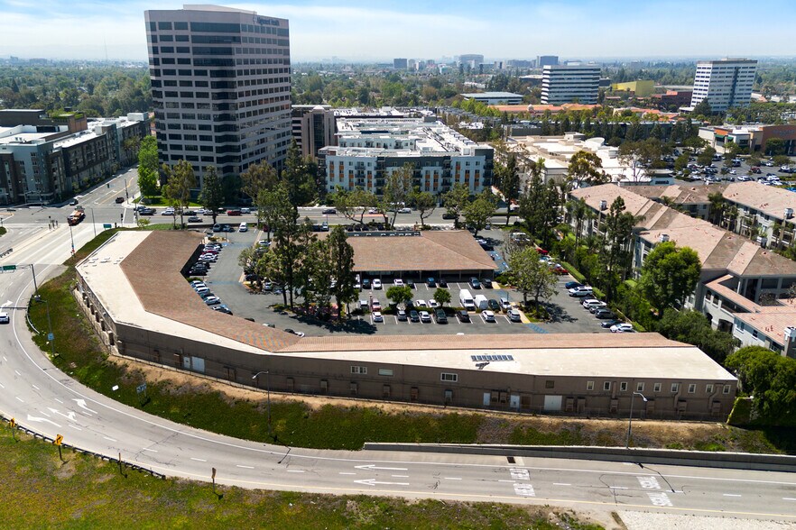 More Photos Of 1111 W Town and Country Rd, Orange Business Park For Lease