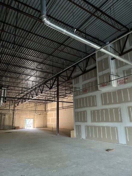 More Photos Of 1708 Cape Coral Pky, Cape Coral Medical For Lease