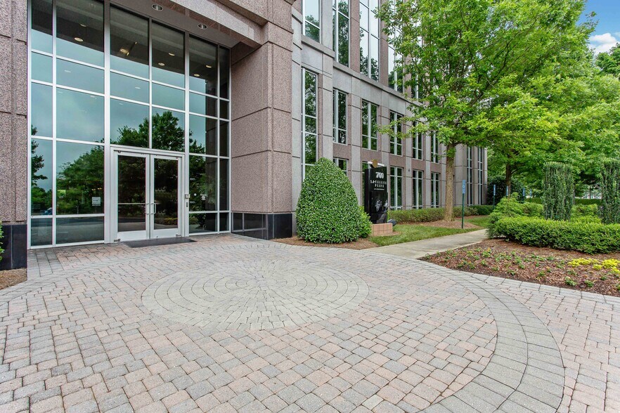 More Photos Of 3097 Satellite Blvd, Duluth Office For Lease