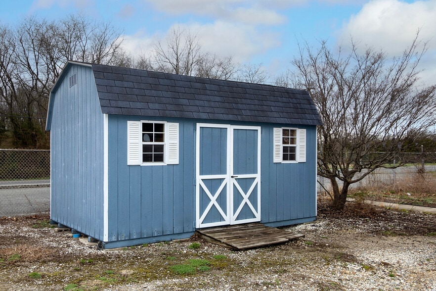 More Photos Of 344 Main Rd, Vineland Freestanding For Sale