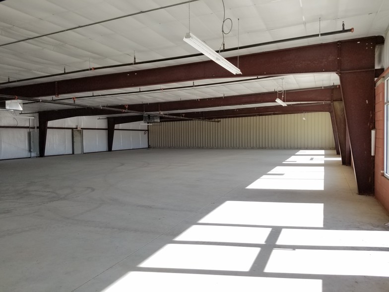 More Photos Of 2200 E William St, Decatur General Retail For Lease