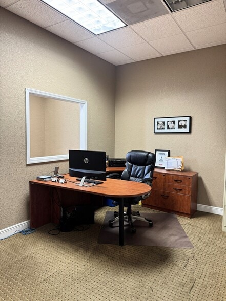 More Photos Of 13125 66th St, Largo Office For Lease