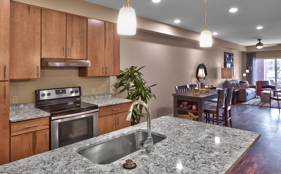 More Photos Of 50 Charlotte St, Rochester Apartments For Sale