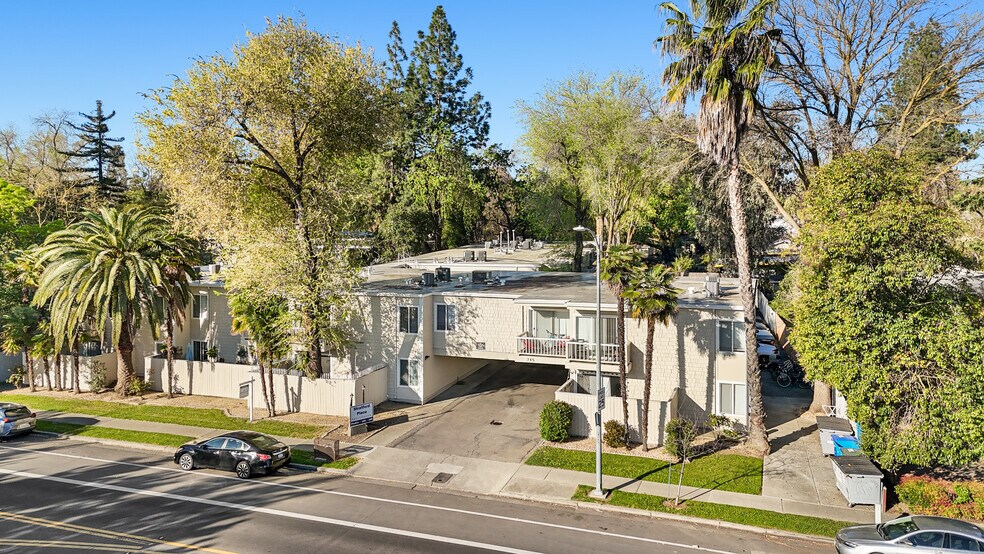 More Photos Of 745 F St, Davis Apartments For Sale