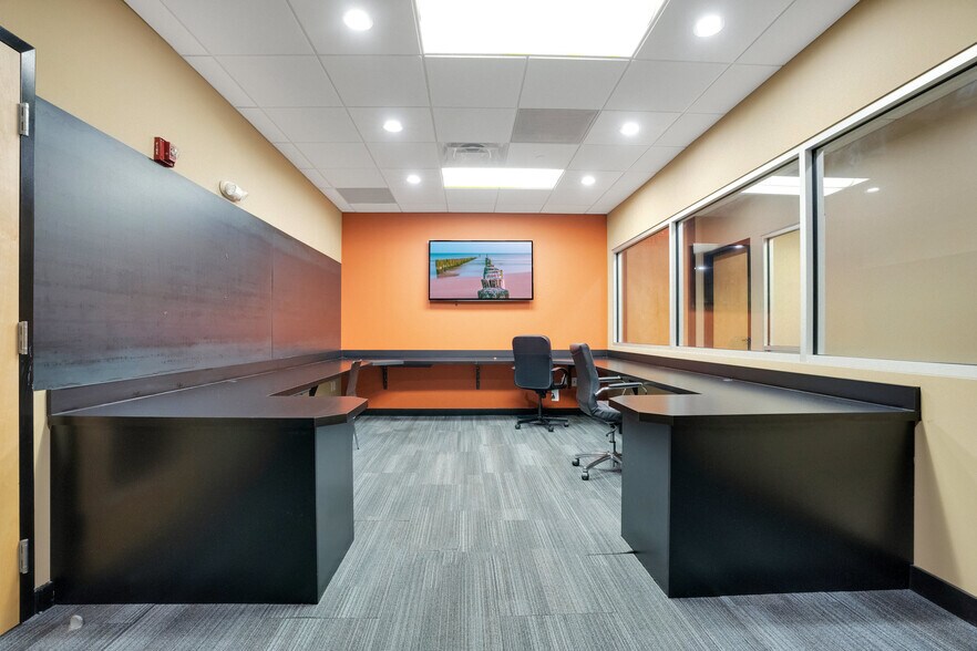 More Photos Of 121-189 S Orange Ave, Orlando Office Residential For Sale