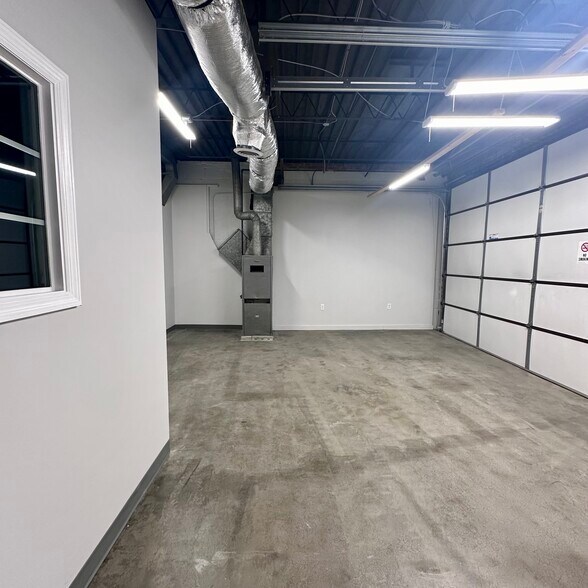 More Photos Of 710 Dawn St, Richmond Warehouse For Lease