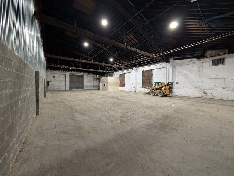 Primary Photo Of 220 Manida St, Bronx Industrial For Lease