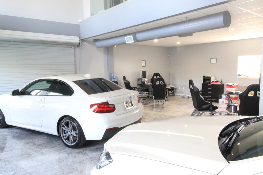 More Photos Of 5827 Star Ln, Houston Warehouse For Sale