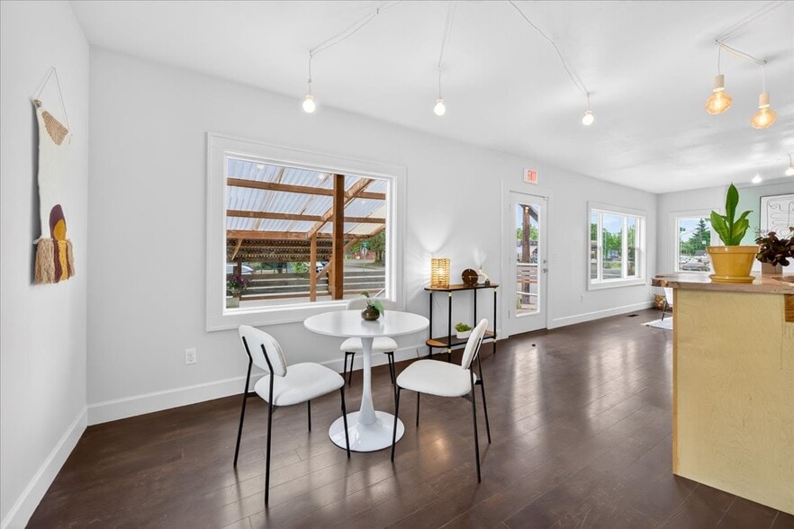 More Photos Of 3327 SE 50th Ave, Portland Office Residential For Sale