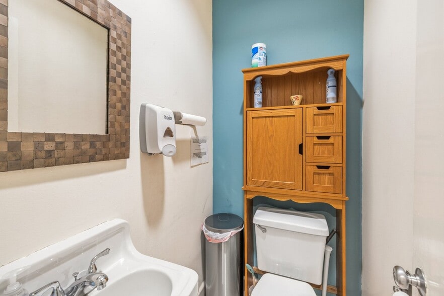 More Photos Of 3021 Telegraph Ave, Berkeley Medical For Sale