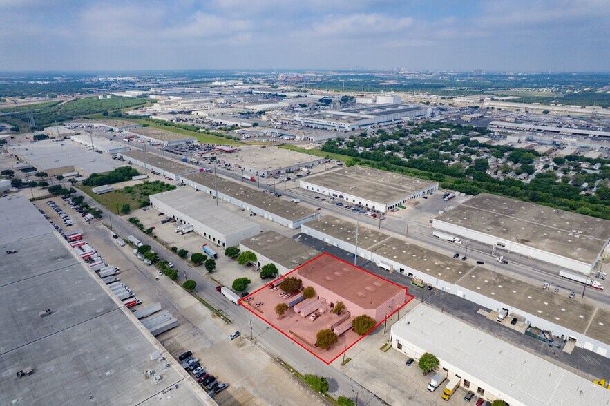 More Photos Of 5813 Distribution, San Antonio Warehouse For Lease