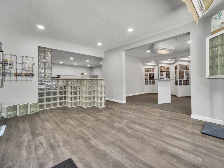 More Photos Of 4018 12th St NW, Canton Light Manufacturing For Sale