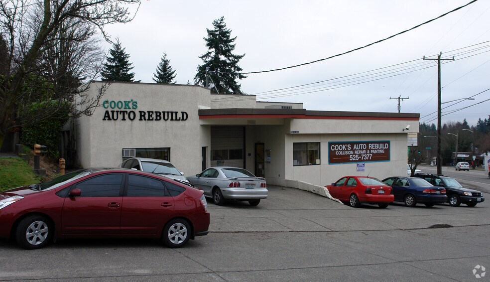 More Photos Of 1722 NE 85th St, Seattle Freestanding For Sale