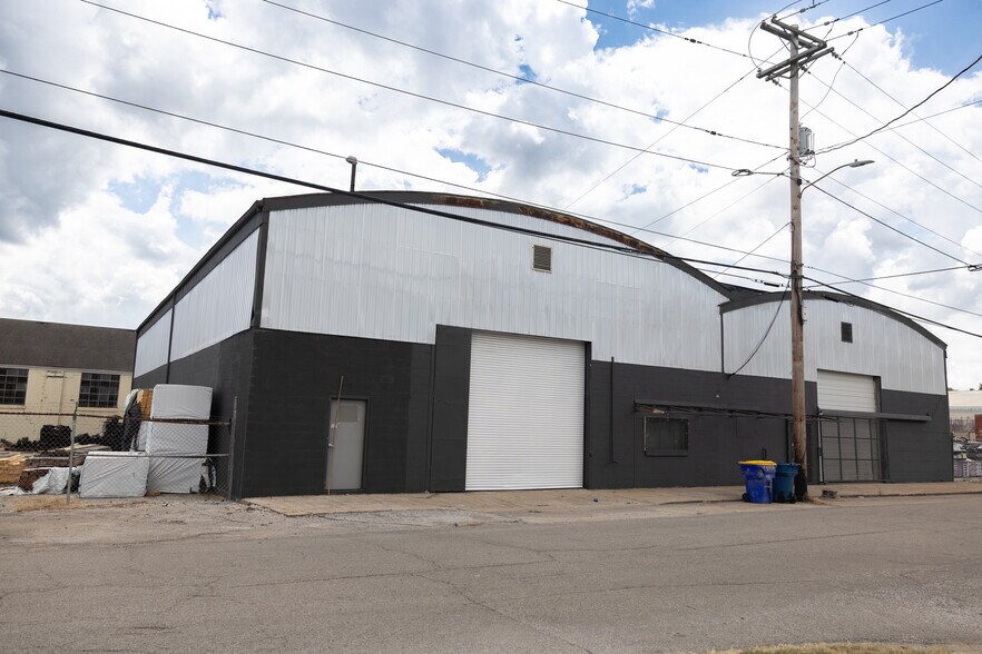 Primary Photo Of 906 Payne St, Bowling Green Warehouse For Sale