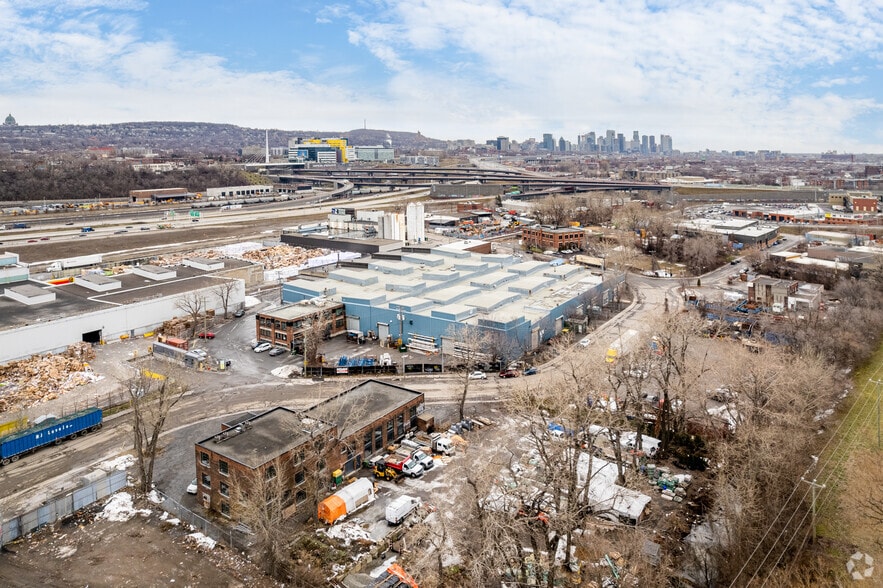 More Photos Of 5745-5795 Pl Turcot, Montréal Warehouse For Lease