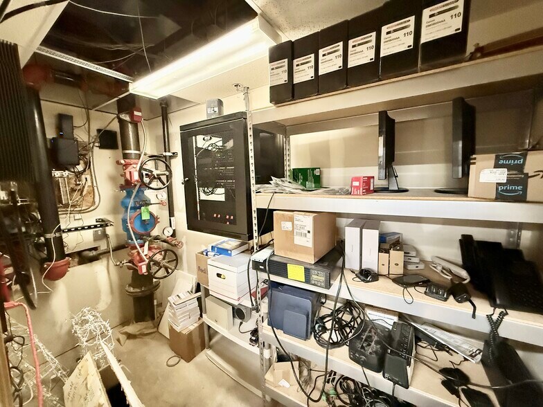 More Photos Of 12045 6300 Rd, Montrose Flex For Sale