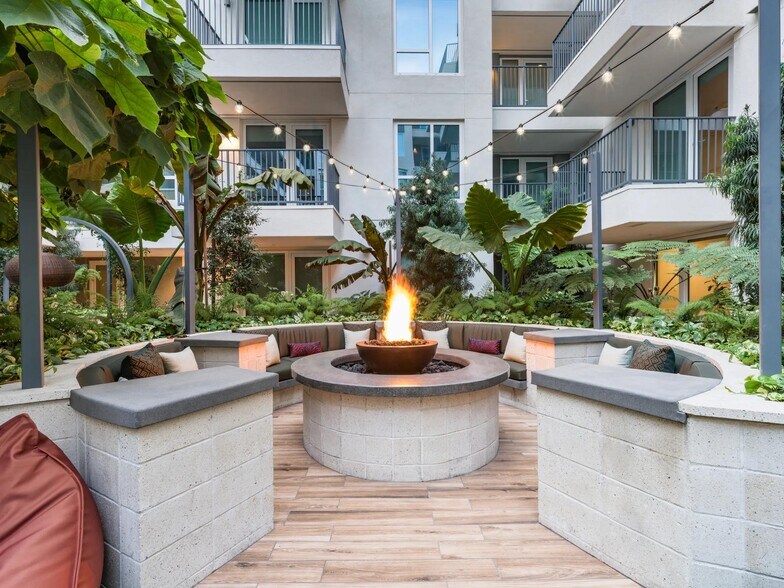 More Photos Of 6220 Selma Ave, Los Angeles Apartments For Lease