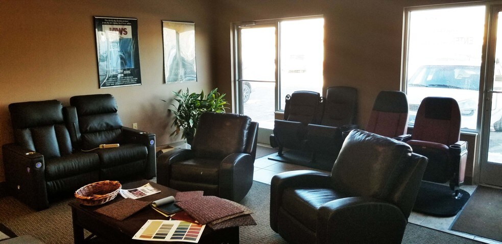 More Photos Of 3601 18th St S, Saint Cloud Showroom For Sale