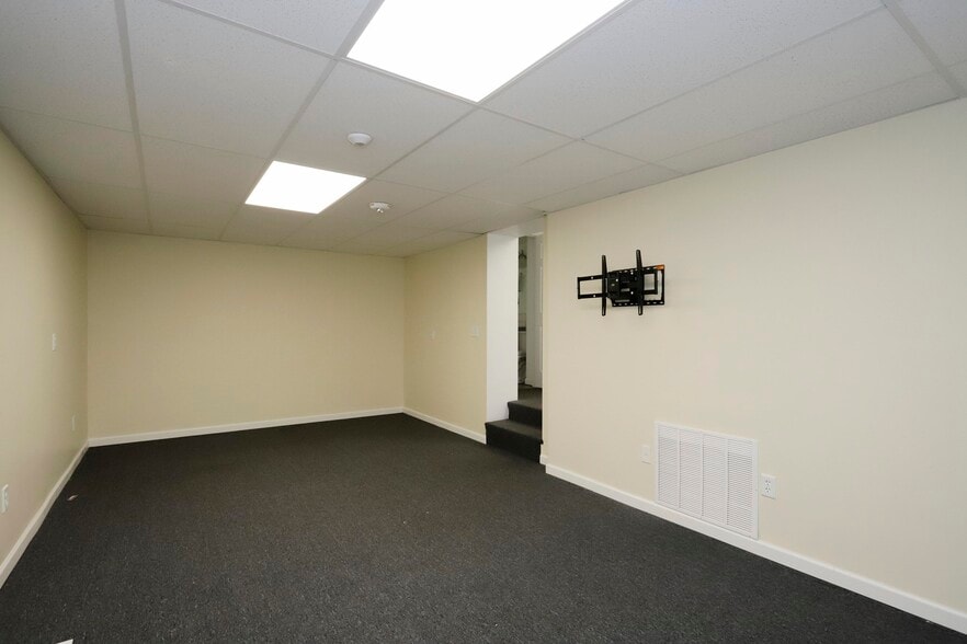 More Photos Of 489 Ashley Blvd, New Bedford Freestanding For Sale