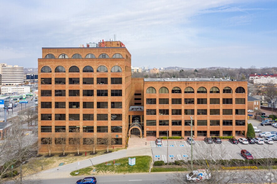 More Photos Of 104 Woodmont Blvd, Nashville Office For Lease