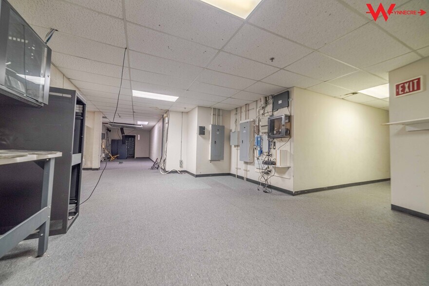 More Photos Of 641 Camino de los Mares, San Clemente Storefront For Lease