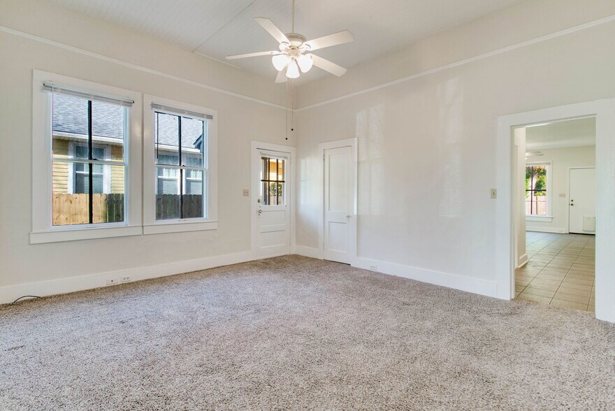 More Photos Of 1224 E Strong St, Pensacola Apartments For Sale